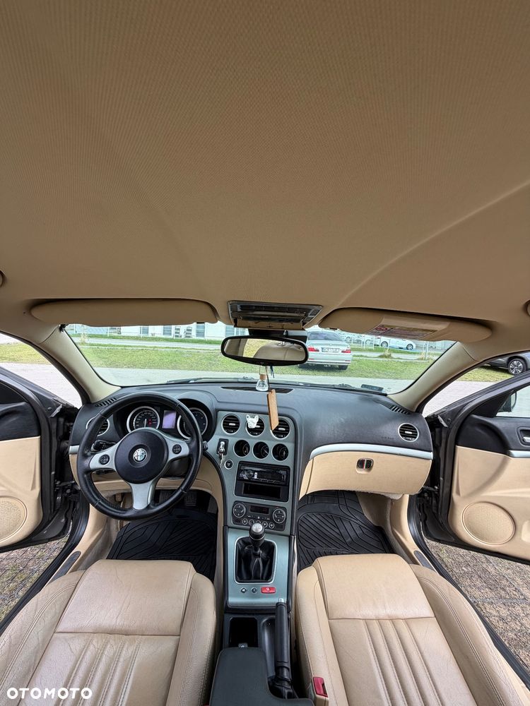 Alfa Romeo 159 1.9 JTDM 16V DPF Distinctive - 12