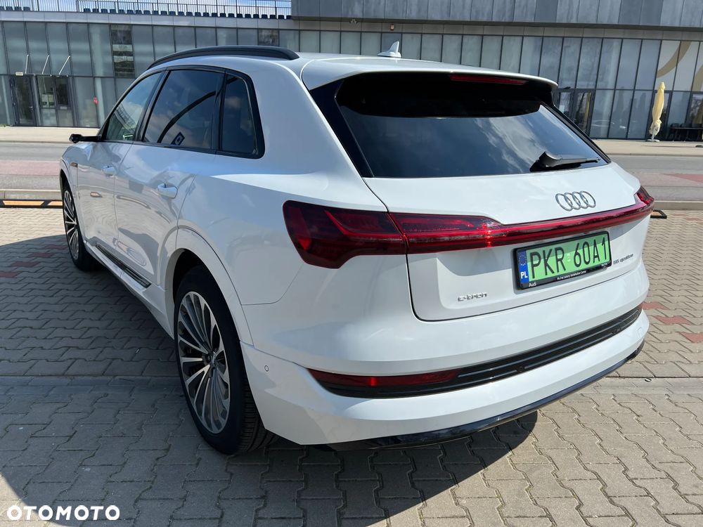 Audi e-tron 55 Quattro - 8