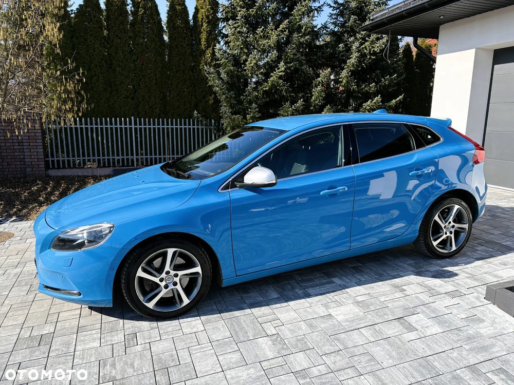 Volvo V40 D4 Geartronic RDesign - 3