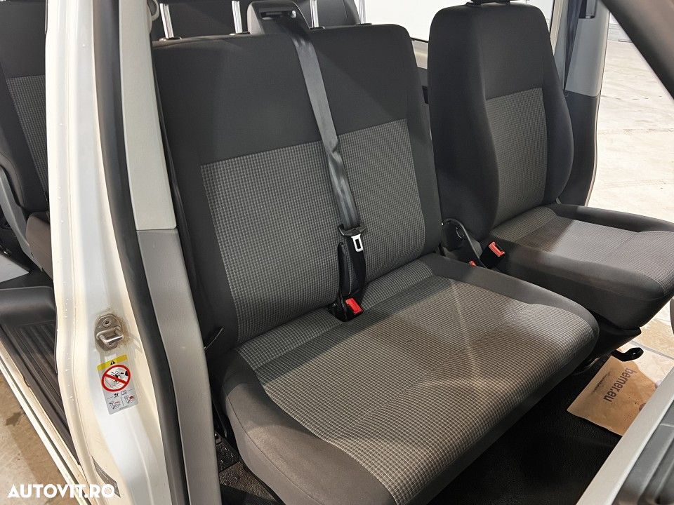 Volkswagen Transporter - 7