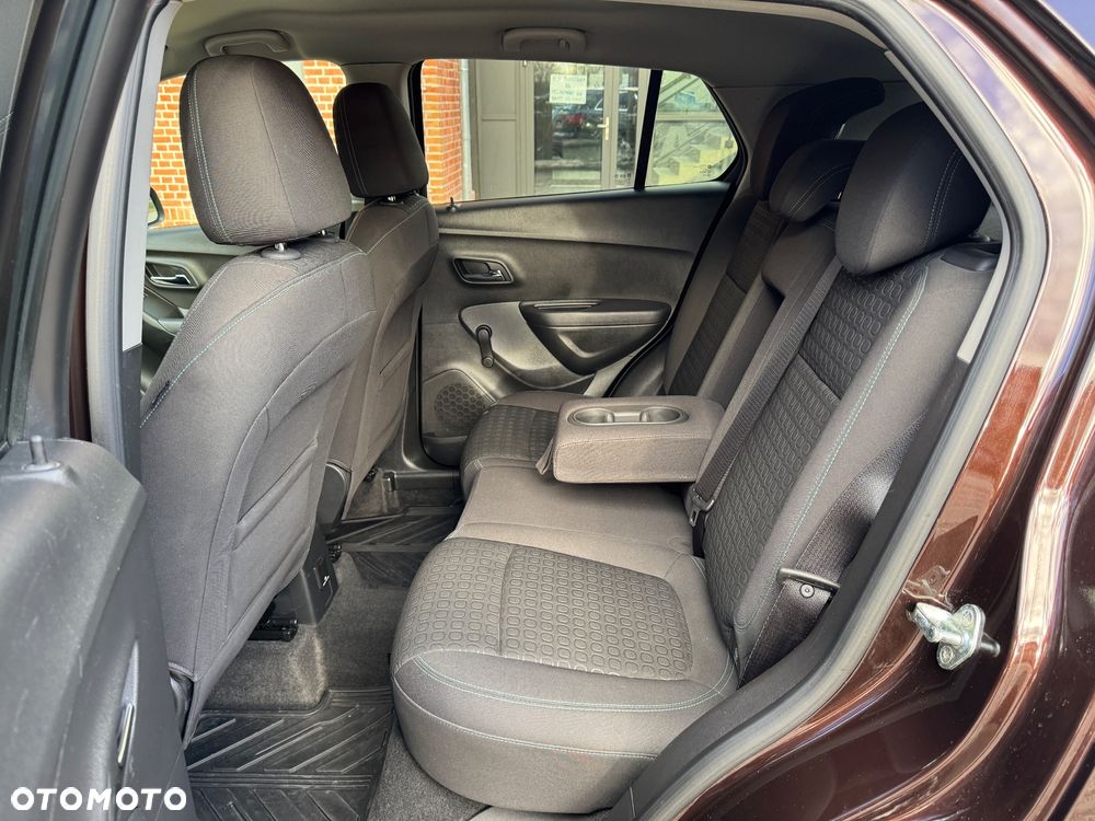 Chevrolet Trax 1.6 LS - 24