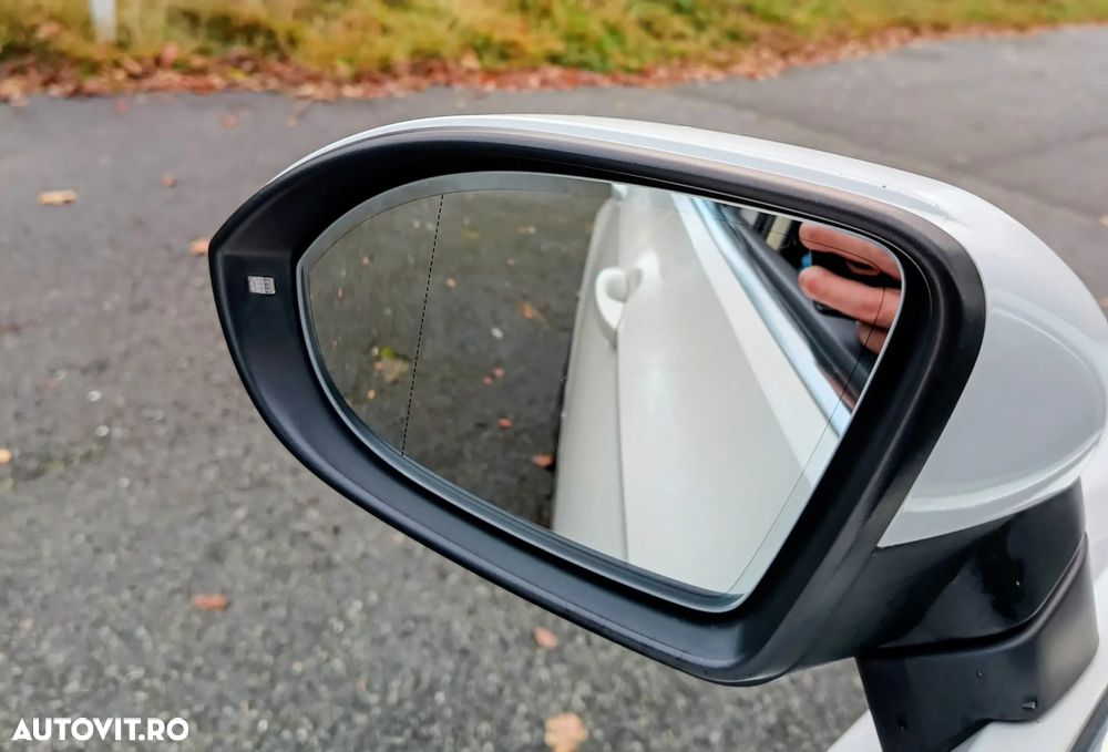 Volkswagen Passat 2.0 TDI DSG 4Motion Comfortline - 9