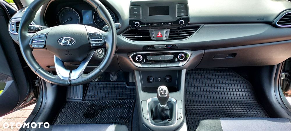 Hyundai i30 1.5 DPI Smart - 7
