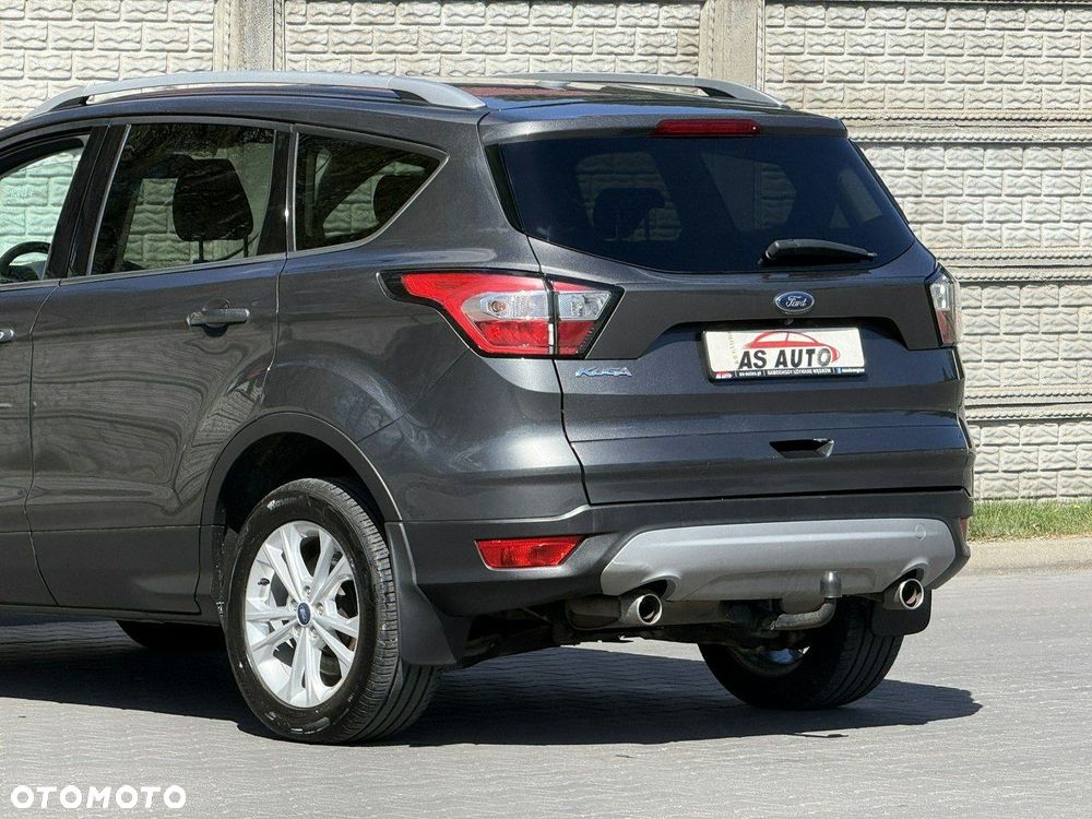 Ford Kuga - 36