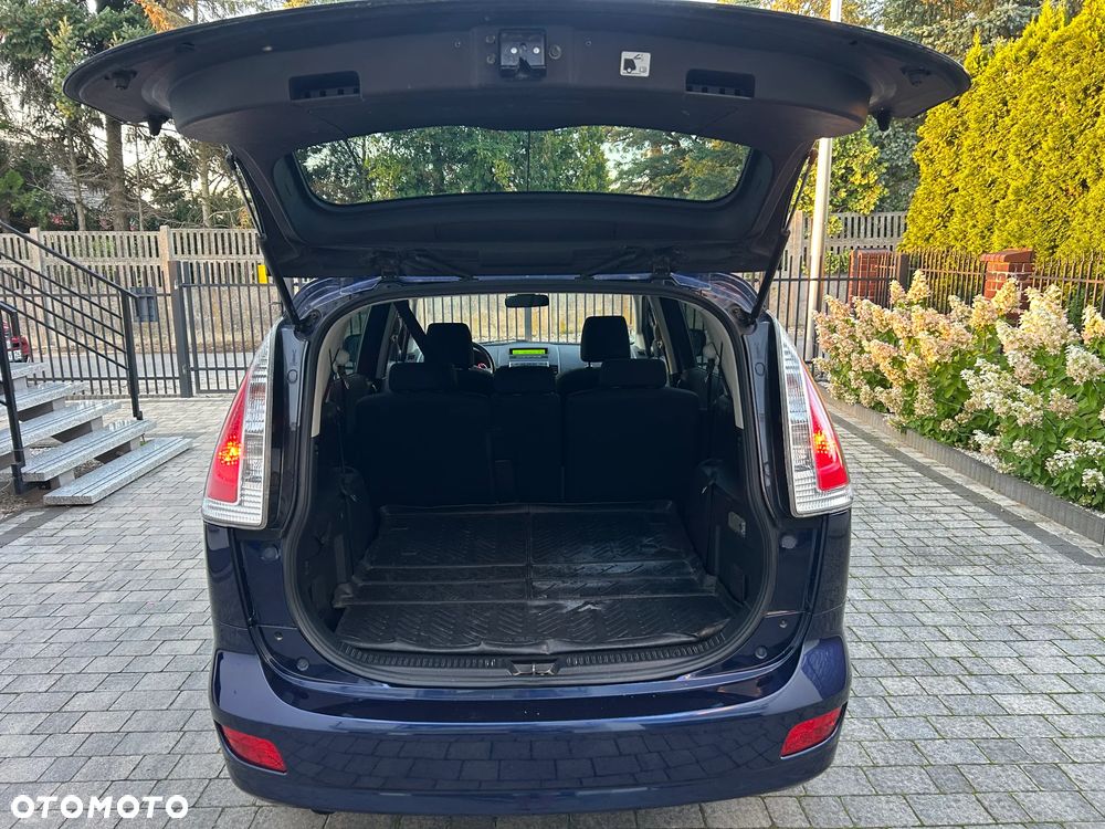 Mazda 5 2.0 Exclusive + - 12