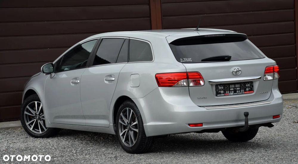 Toyota Avensis 2.0 D-4D - 3