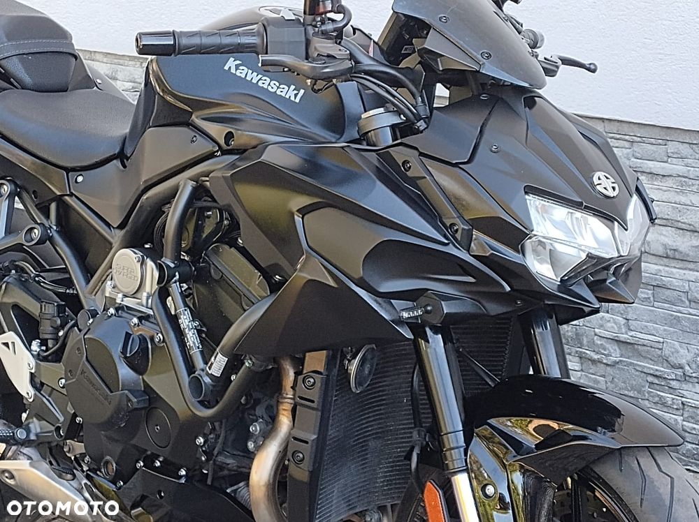 Kawasaki H2 - 2