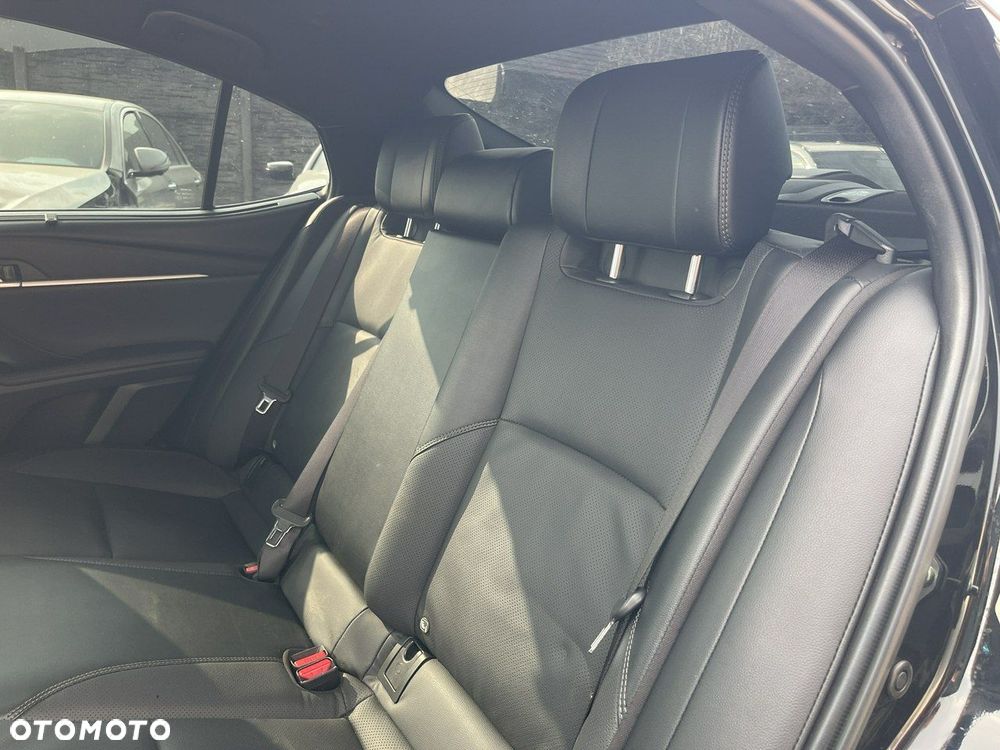 Toyota Camry 2.5 Hybrid Dynamic Force Prestige e-CVT - 14