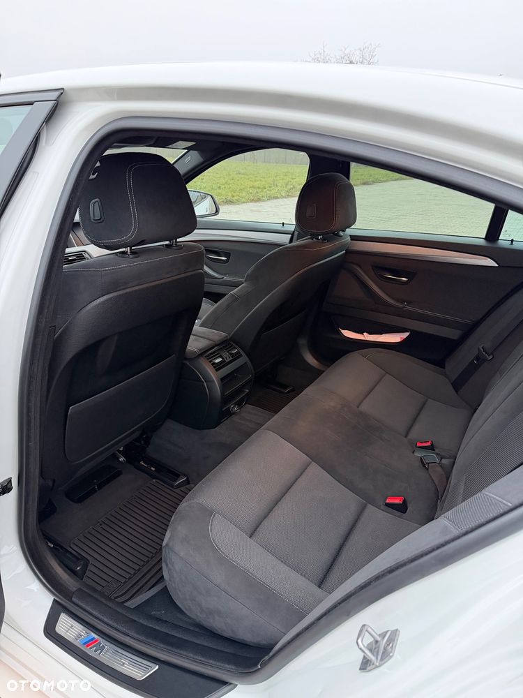 BMW Seria 5 535d xDrive - 10