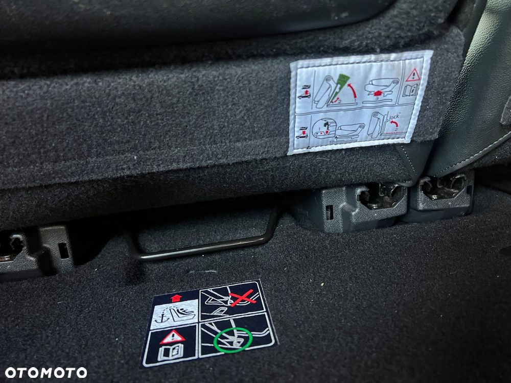 Renault Scenic 1.4 16V TCE Bose Edition - 31