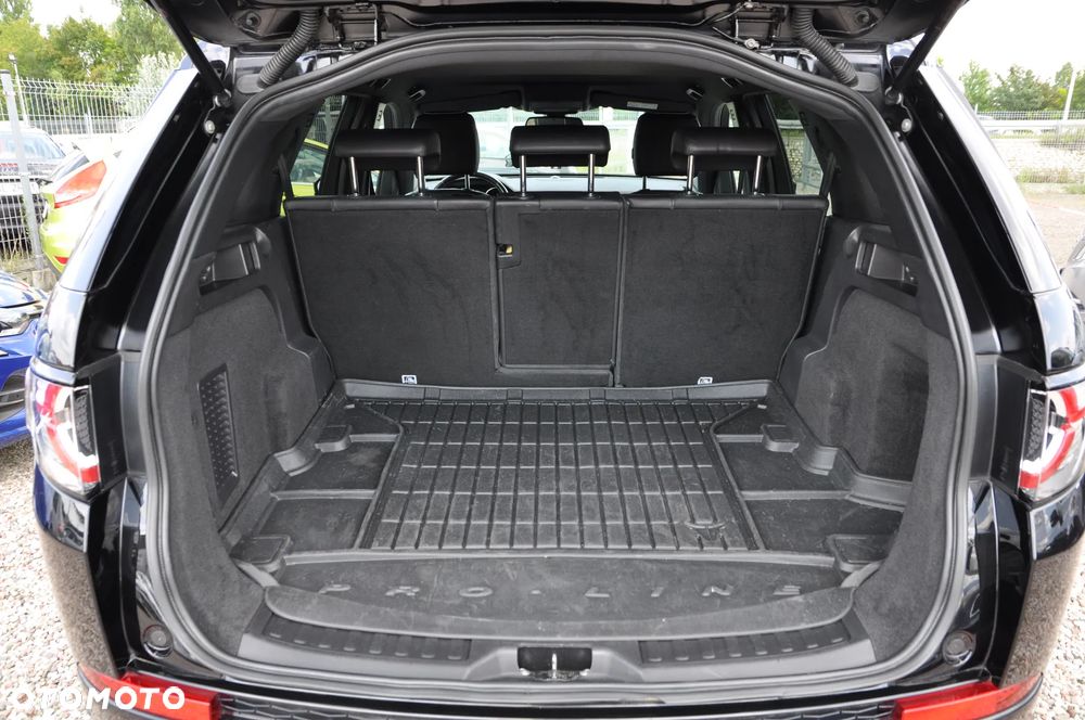 Land Rover Discovery Sport 2.0 D180 R-Dynamic HSE - 14