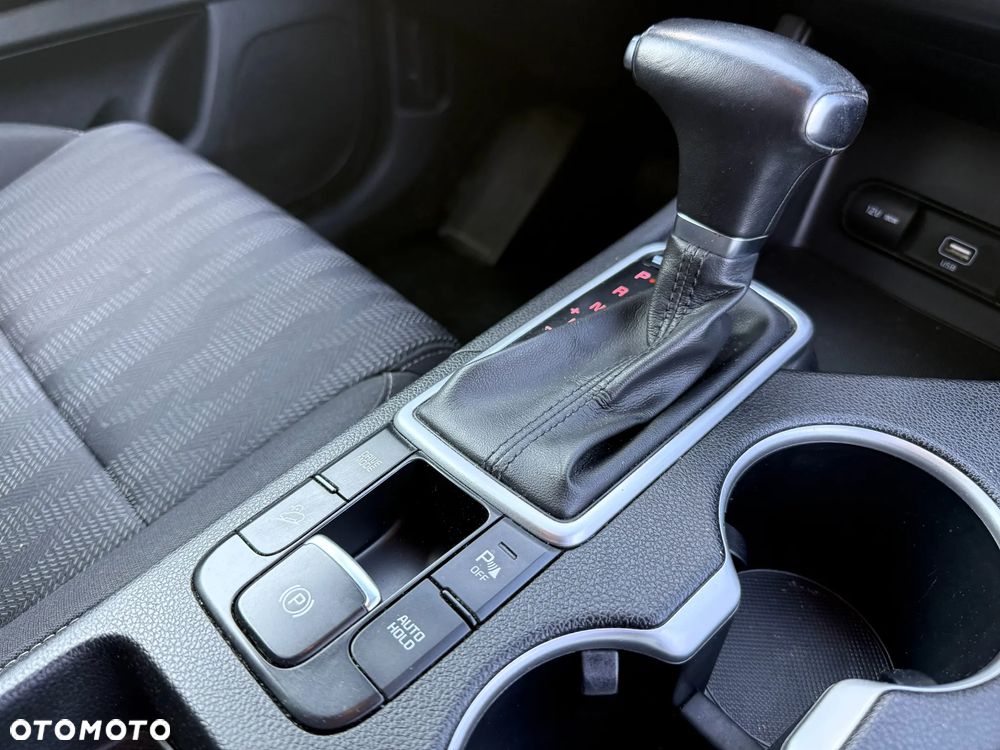 Kia Sportage 1.6 T-GDI M 2WD DCT - 22