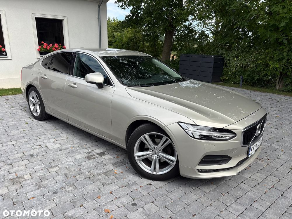 Volvo S90 D4 Momentum - 1