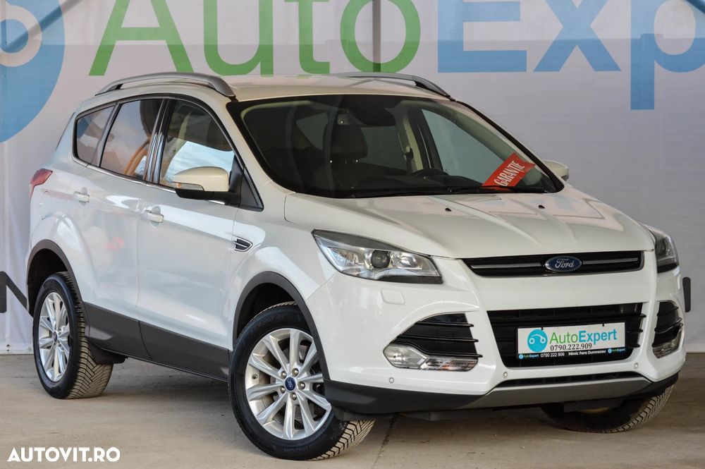 Ford Kuga 2.0 TDCi 4x4 Aut. Titanium - 2