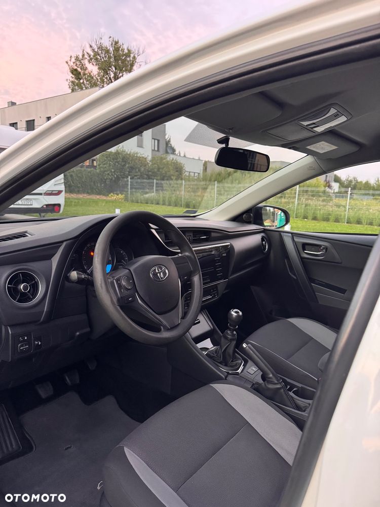 Toyota Auris 1.33 VVT-i Active - 5
