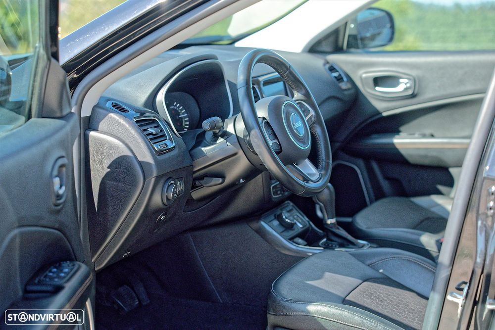 Jeep Compass - 22