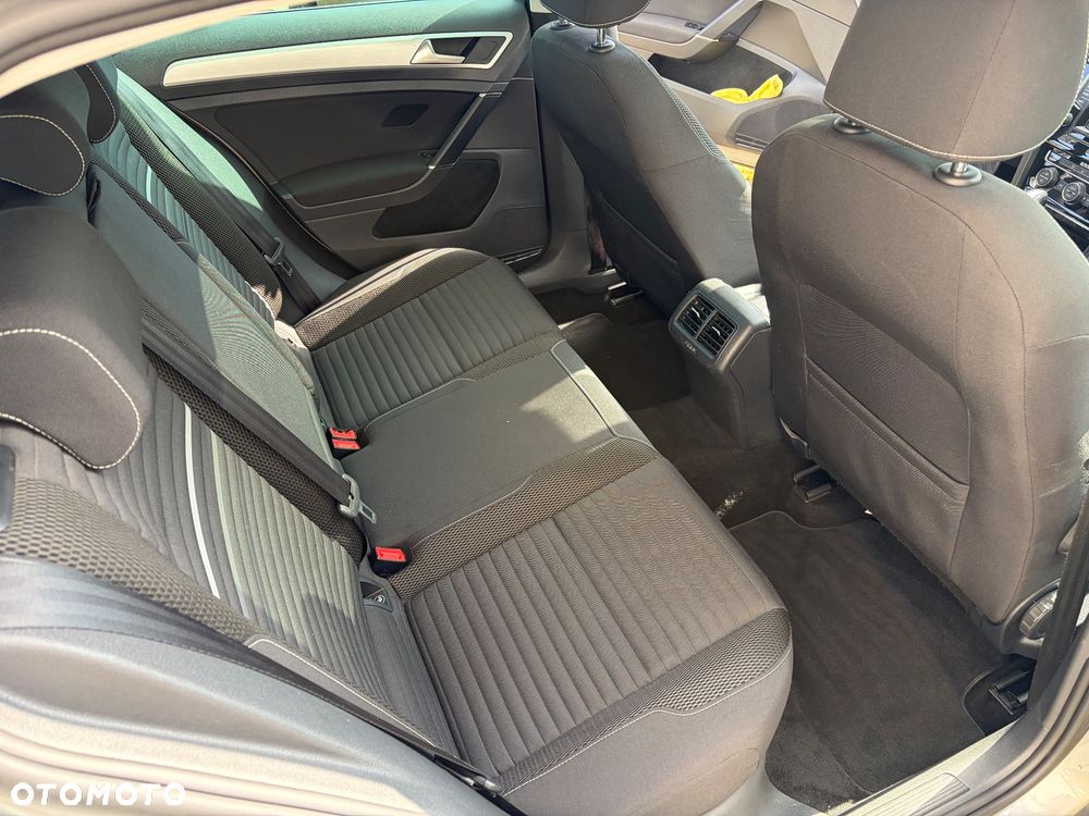Volkswagen Golf 2.0 BlueTDI DSG Cup - 21