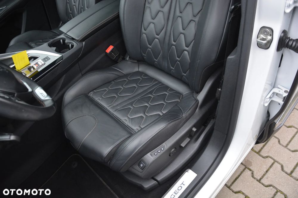 Peugeot 5008 1.6 PureTech GT Line S&S EAT8 - 23