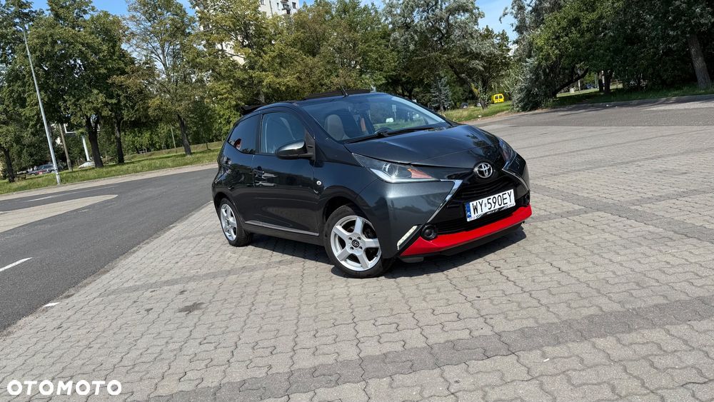 Toyota Aygo x-wave - 1