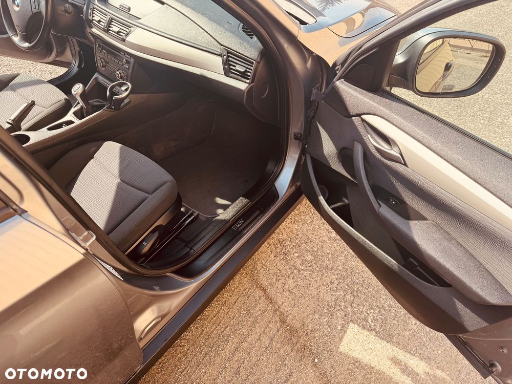 BMW X1 sDrive18d - 16