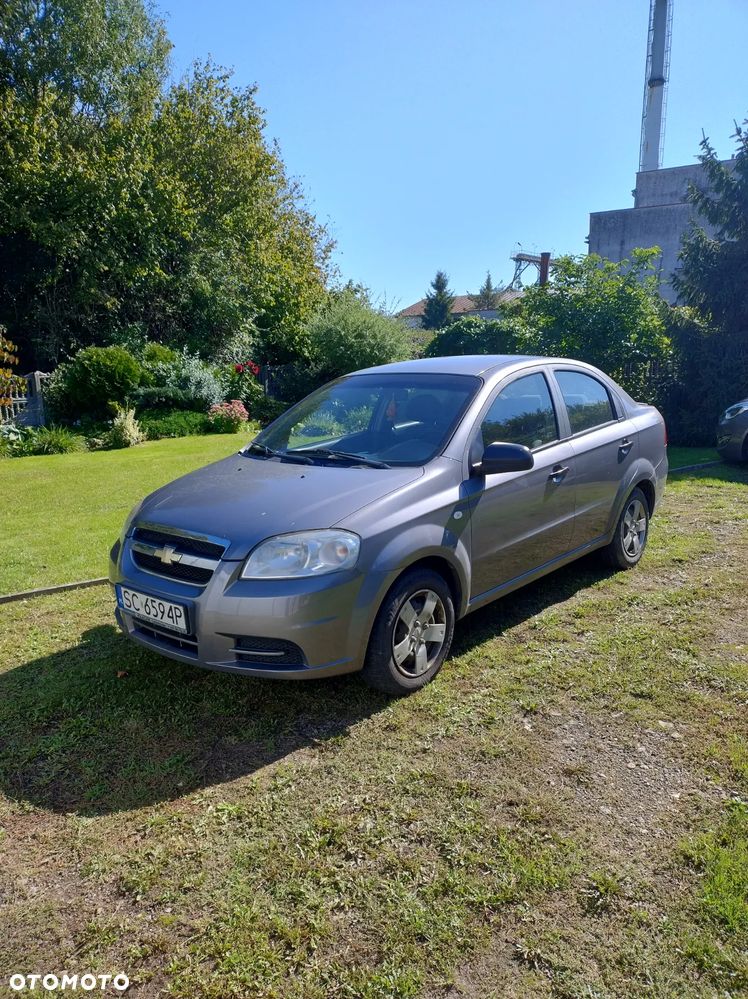 Chevrolet Aveo 1.2 16V Base / Classic - 3