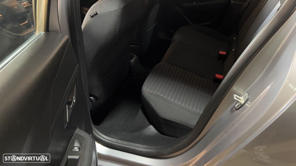 Peugeot 208 1.2 PureTech Active Pack - 7