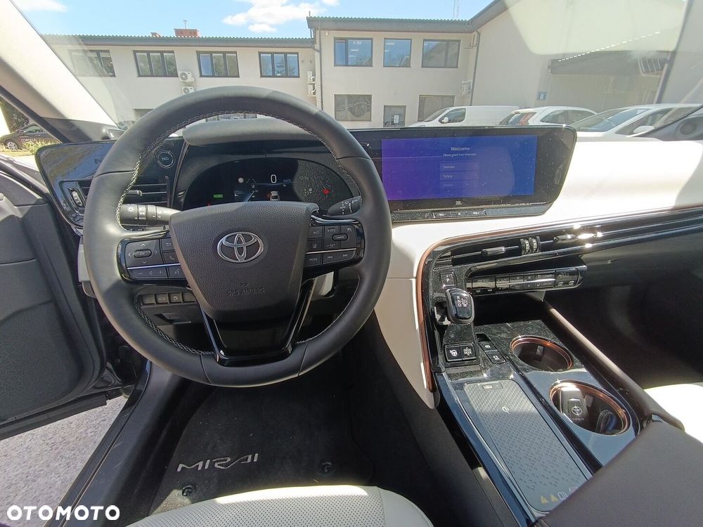 Toyota Mirai Executive - 7