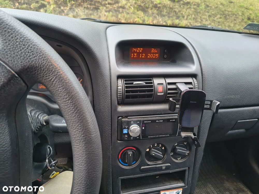 Opel Astra 1.4 Enjoy - 4