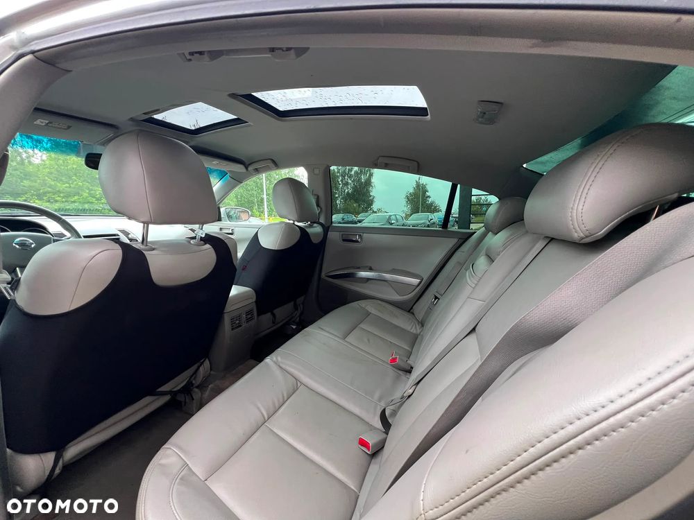 Nissan Maxima 3.5 SE - 26