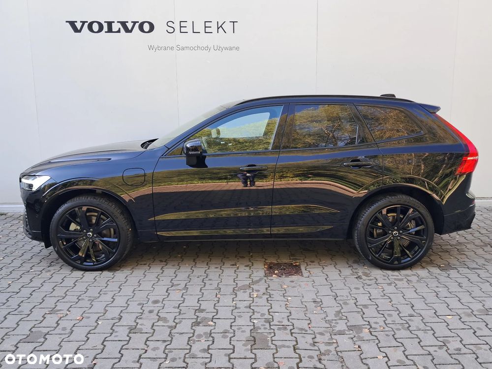 Volvo XC 60 T6 Plug-In Hybrid AWD Ultra Black Edition - 3