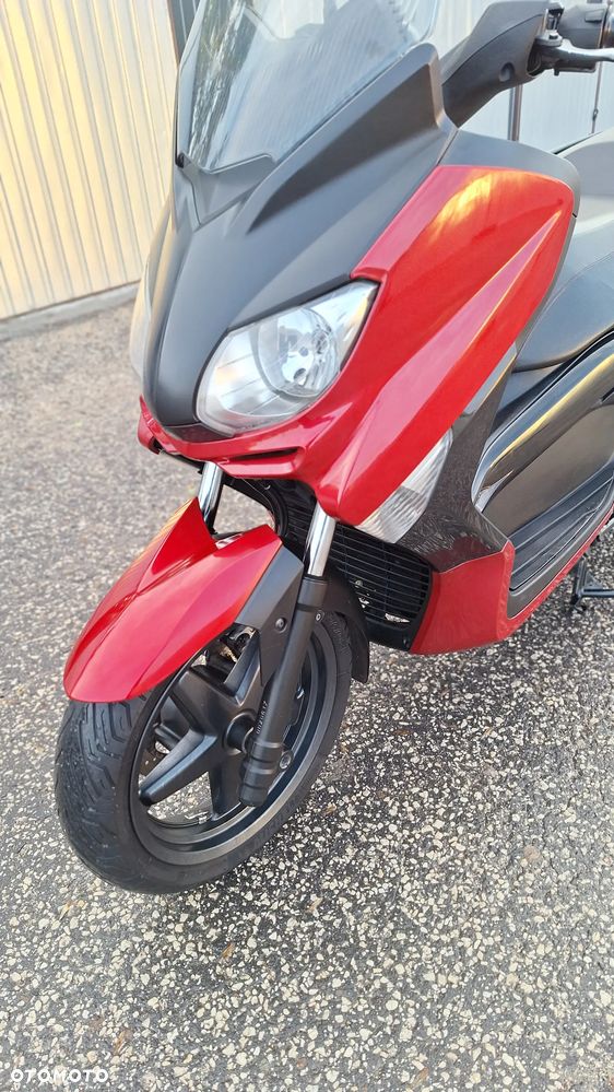 Yamaha X-max - 19
