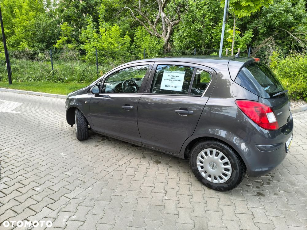 Opel Corsa 1.2 16V Edition / Active - 2