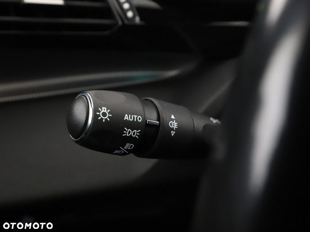 Peugeot 308 1.2 PureTech GT S&S EAT8 - 40