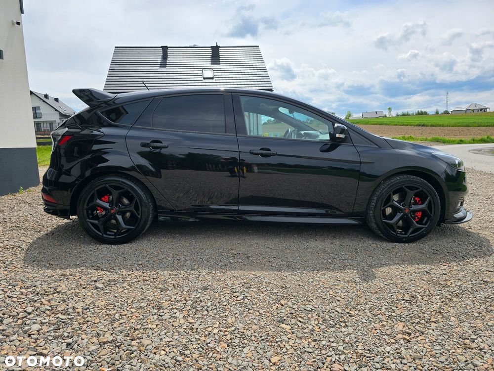 Ford Focus - 11