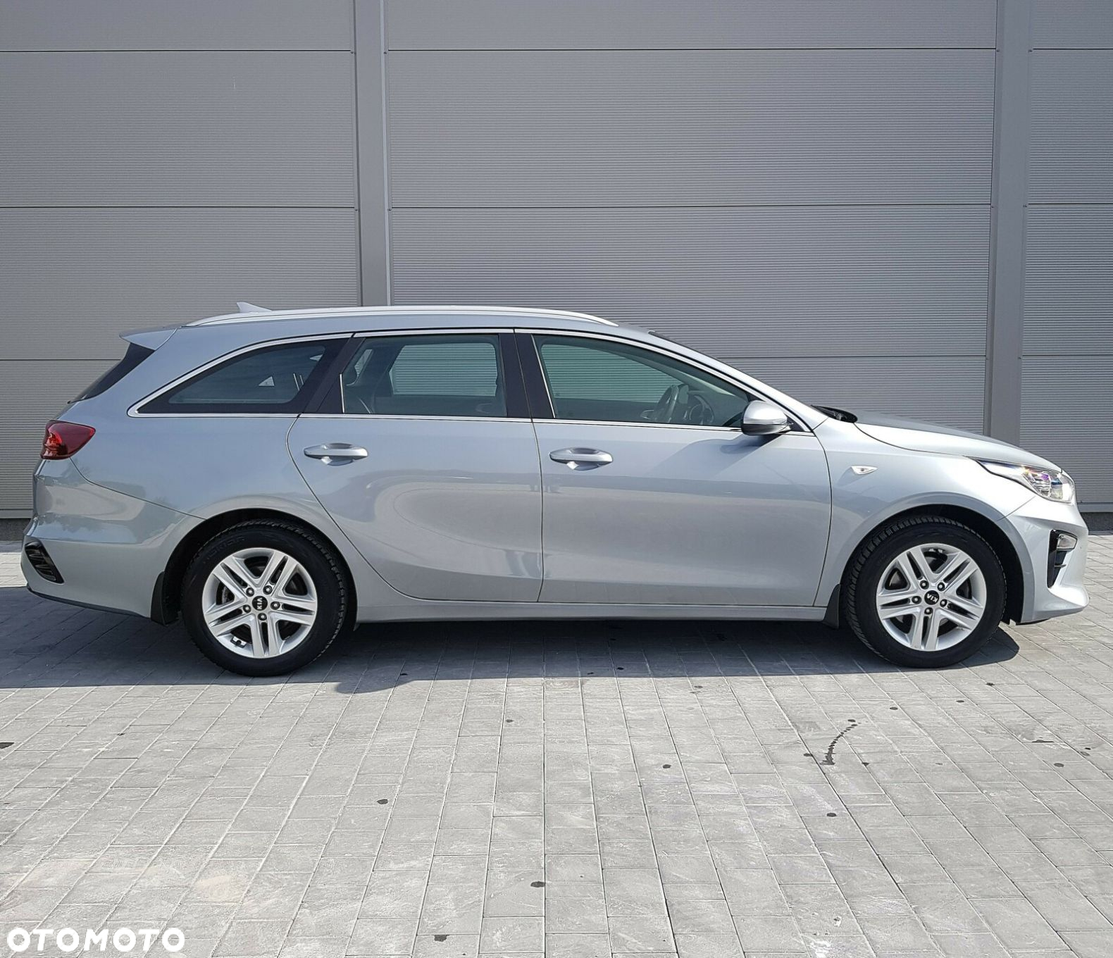 Kia Ceed 1.6 CRDi mHEV M - 8