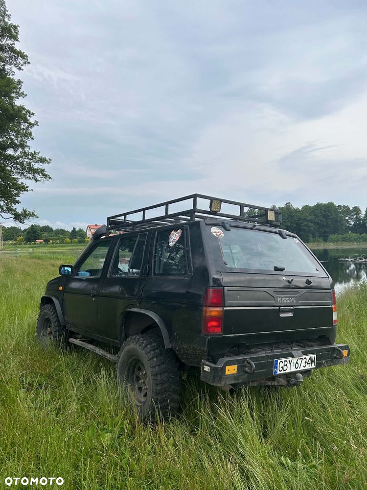 Nissan Terrano - 3