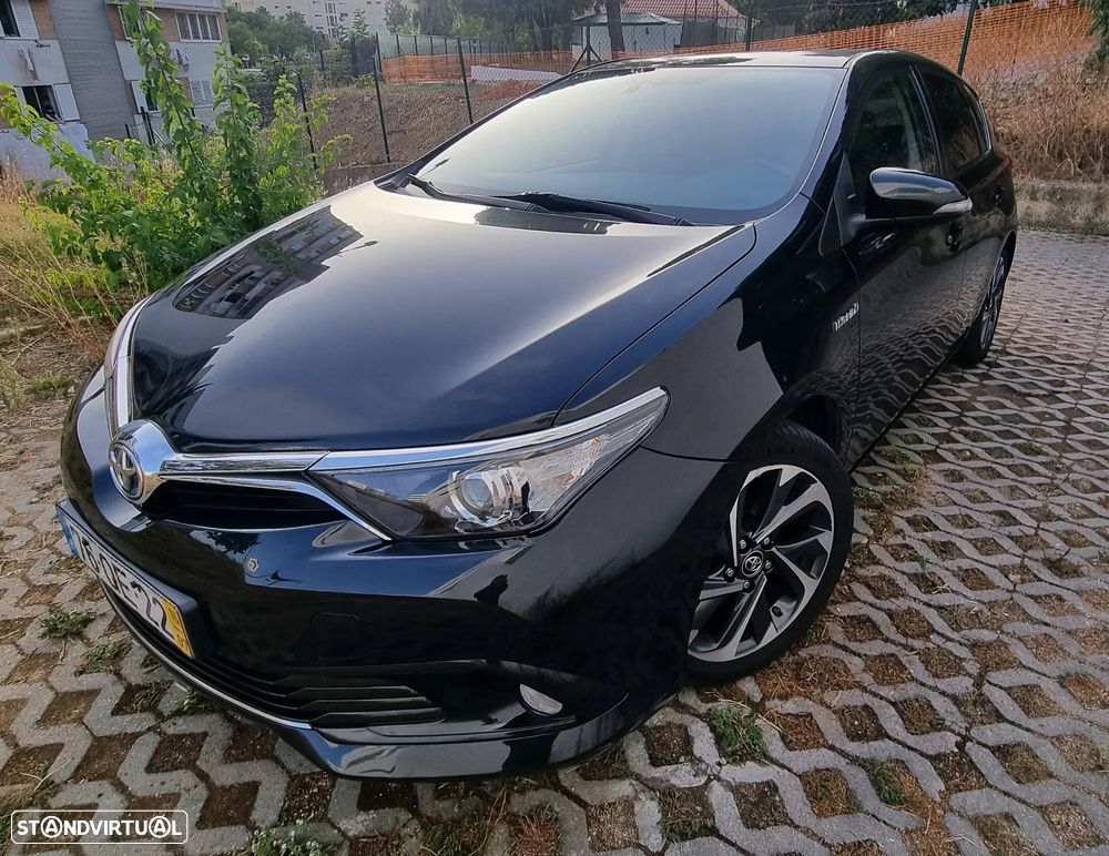 Toyota Auris 1.8 HSD Comfort+P.Sport - 1