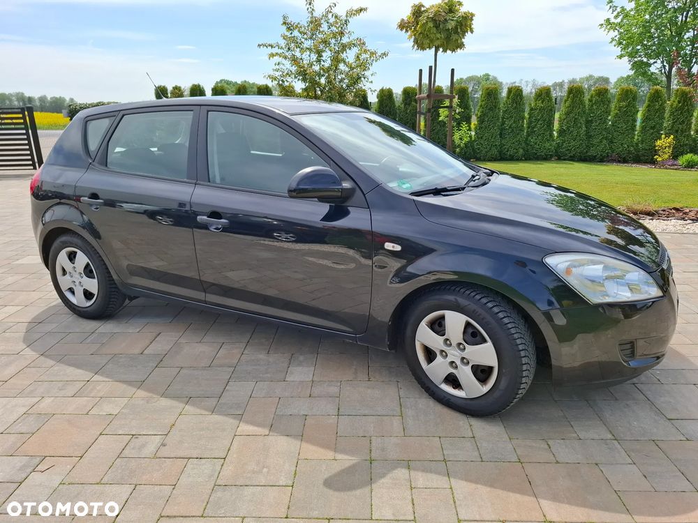 Kia Ceed 1.4 CVVT LX - 25