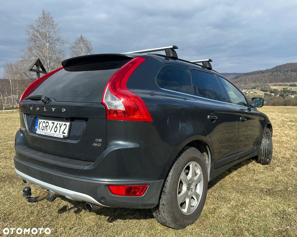 Volvo XC 60 D5 AWD Momentum - 4
