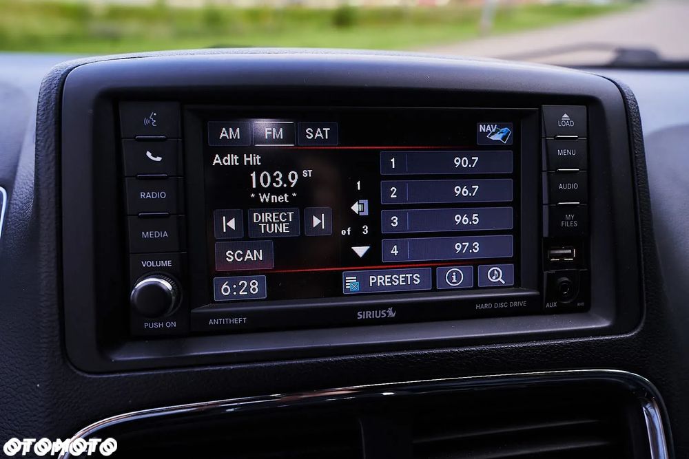 Dodge Grand Caravan - 31