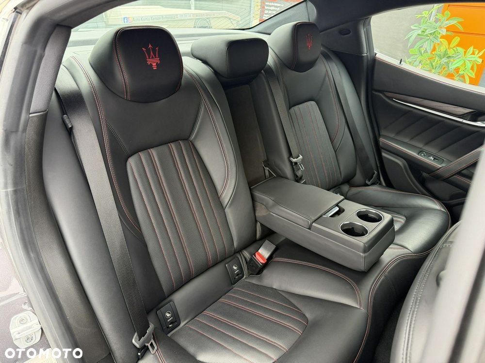 Maserati Ghibli Granlusso - 34