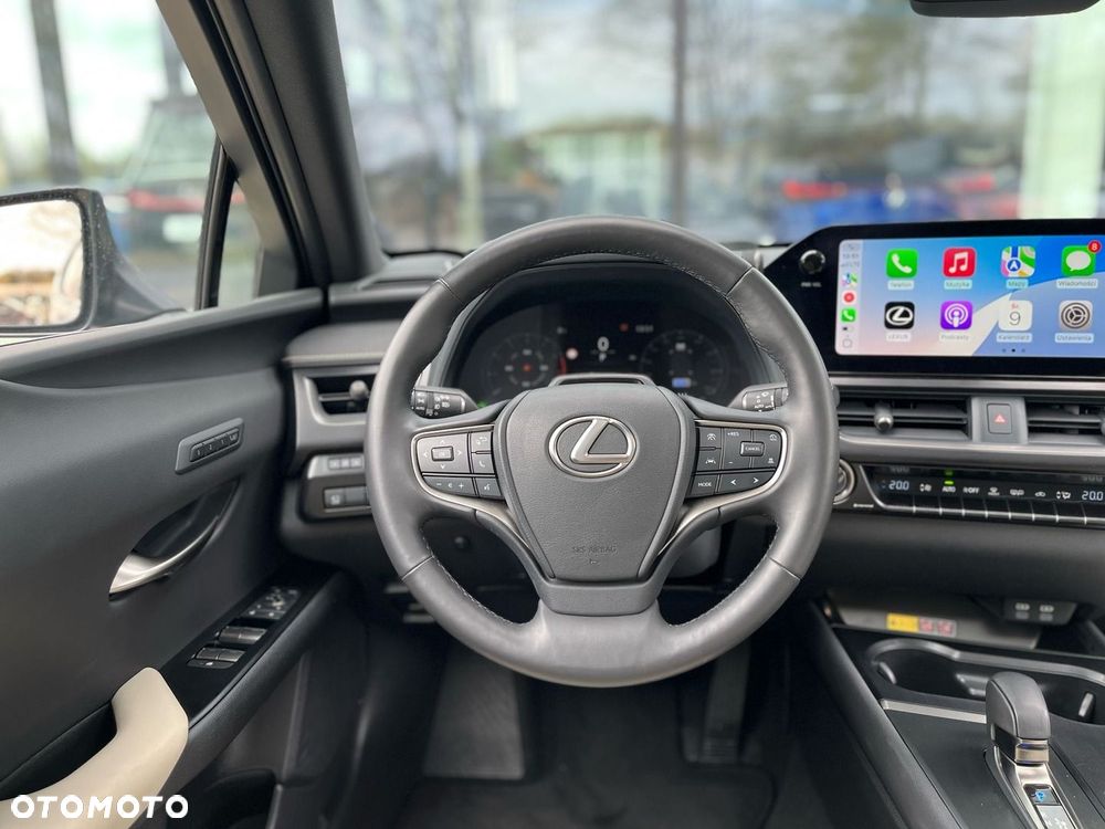 Lexus UX 300h Omotenashi AWD - 15