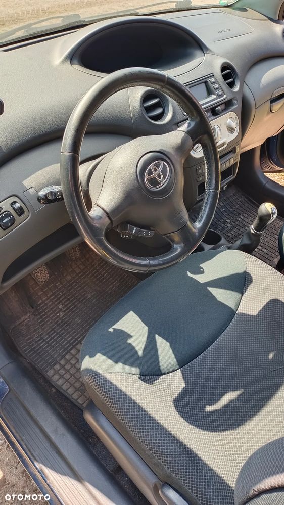 Toyota Yaris 1.3 Blue - 8