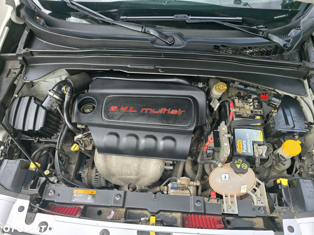 Jeep Renegade - 24