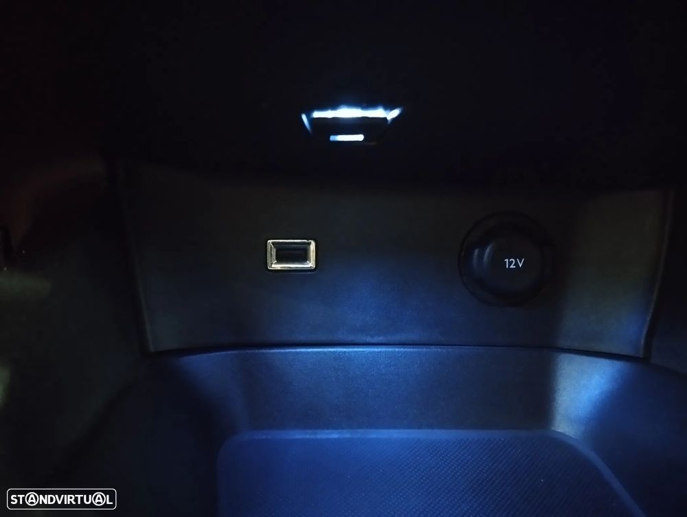 Peugeot 3008 1.5 BlueHDi Active Pack EAT8 - 37