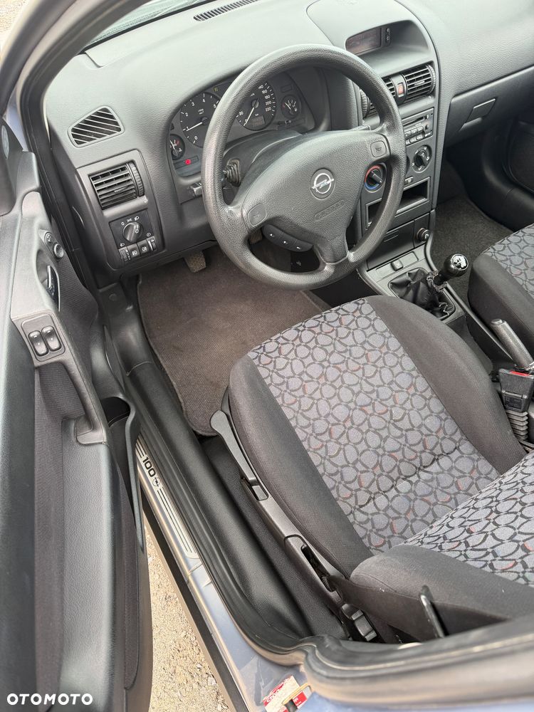 Opel Astra - 9