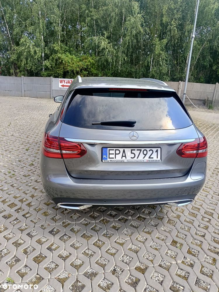 Mercedes-Benz Klasa C 300 de 9G-TRONIC - 3
