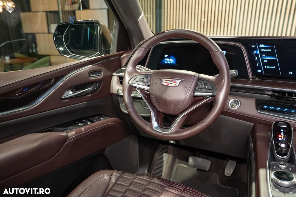 Cadillac Escalade - 11