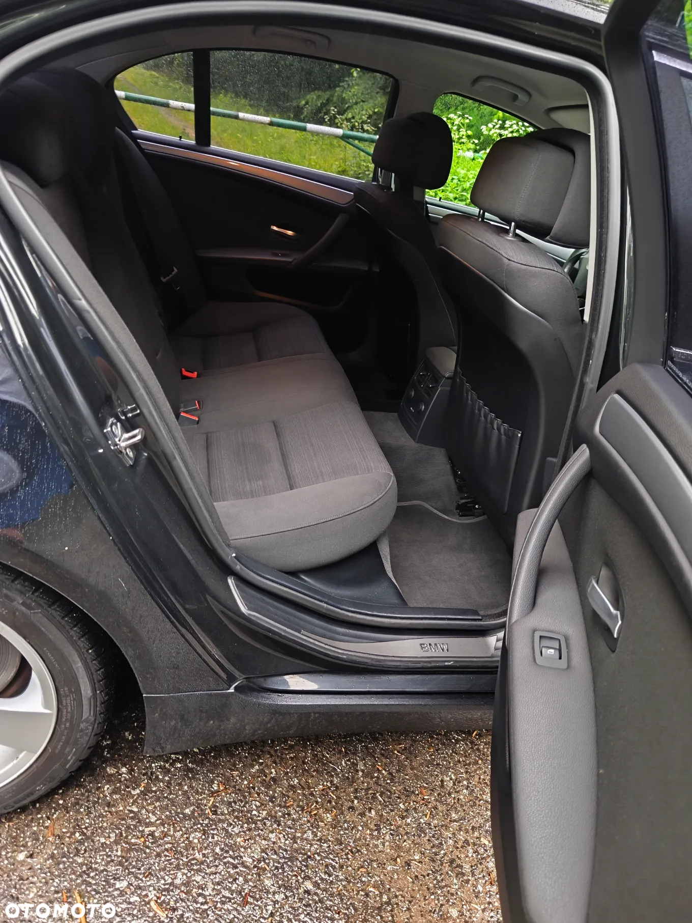 BMW Seria 5 520i - 13