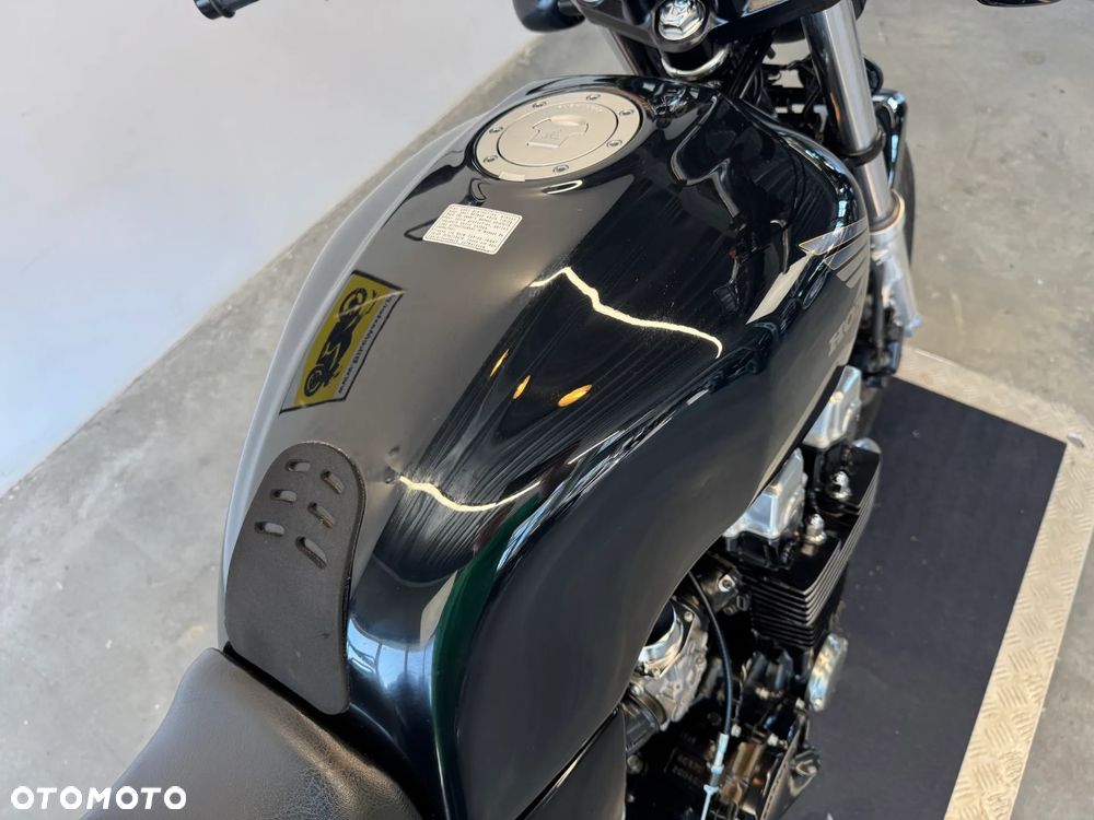 Honda CB - 19